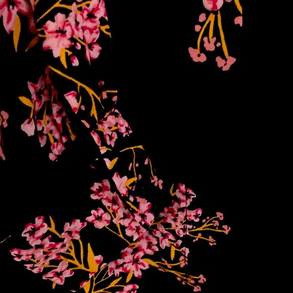 Who What Wear black floral collarless button-down w/ ruffle - Picture 5 of 5